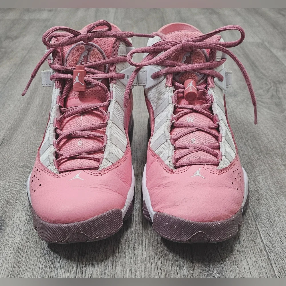 Air Jordan 6 Rings GS sneaker in the 'Coral Chalk' colorway-Size 6Y